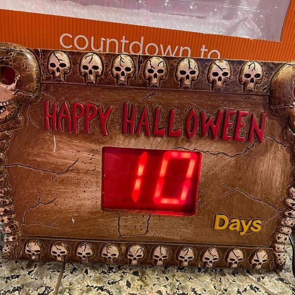 Target Electronic HALLOWEEN 2009 Count Down To Halloween Skull Sign RARE HTF - Picture 9 of 15
